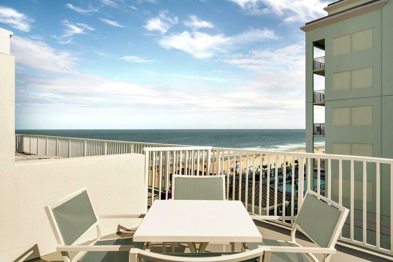Hotel Quality Inn & Suites Beachfront