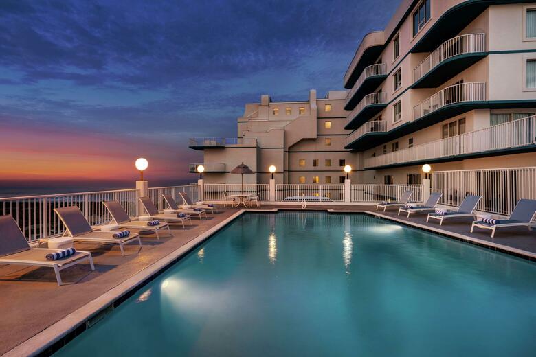 Hotel Quality Inn & Suites Beachfront