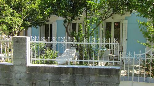 Hostal G. Sandalis Hotel