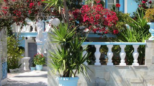 Hostal G. Sandalis Hotel