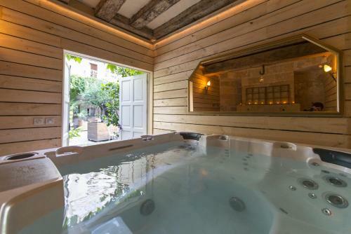Hostal Le Patio & Spa