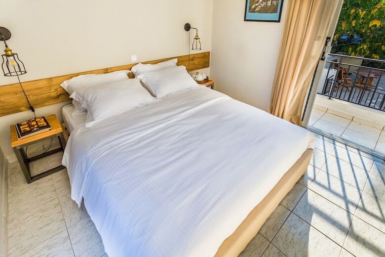 Apartamento Aris Athens Suites