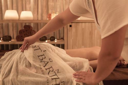 Hotel Kirini Suites & Spa