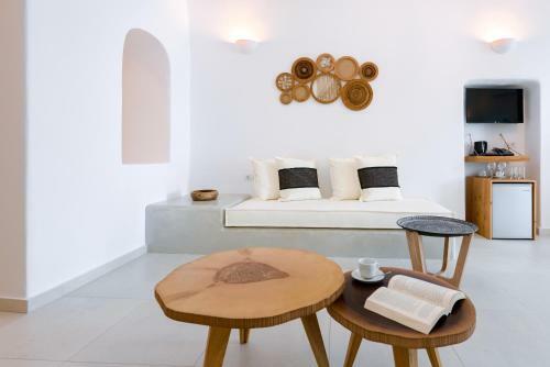 Hostal Iriana Apartments