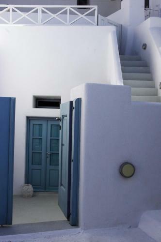 Santoniro Villa