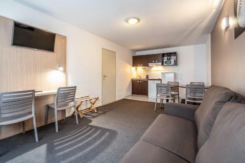 Aparthotel Zenitude H�tel-r�sidences Les Hauts D'annecy