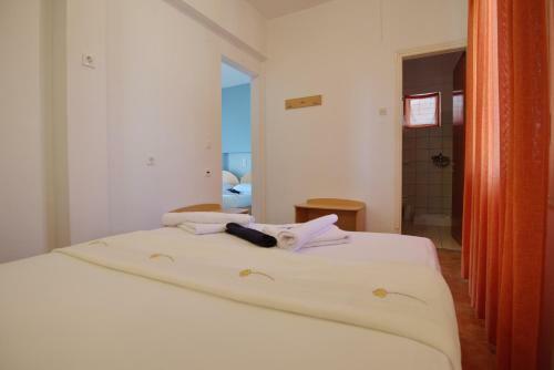 Kavos Hotel