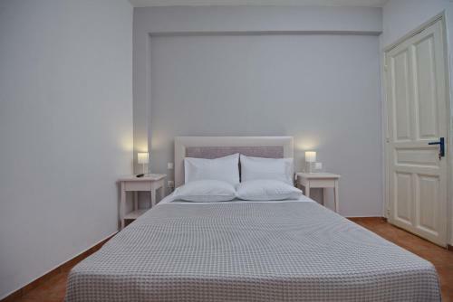 Kavos Hotel