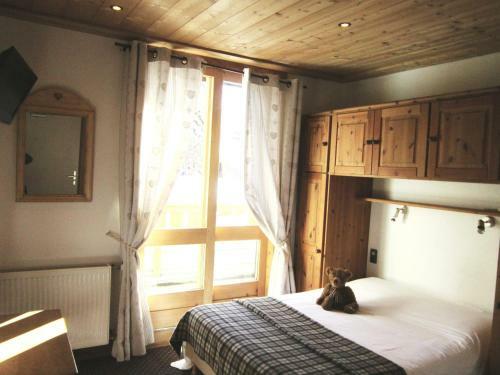 Logis Hotel Gai Soleil