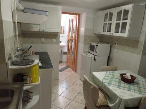K?vir�g Apartman