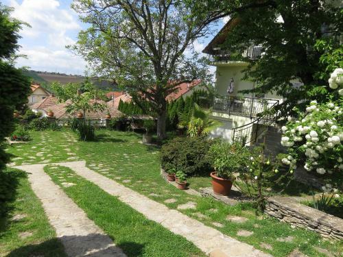 K?vir�g Apartman