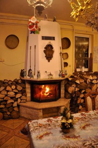 Hostal Marika Vend�gh�z