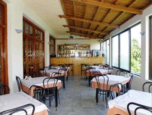 Hotel Kavouris