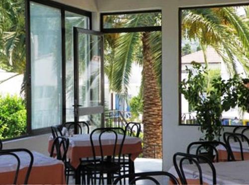 Hotel Kavouris