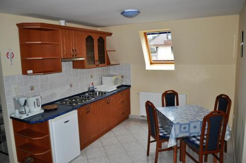 Katalin Apartmanh�z