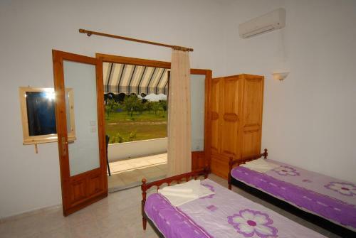 Aparthotel Villa Zaharo And Lilian Apartments