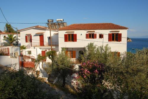 Aparthotel Villa Zaharo And Lilian Apartments