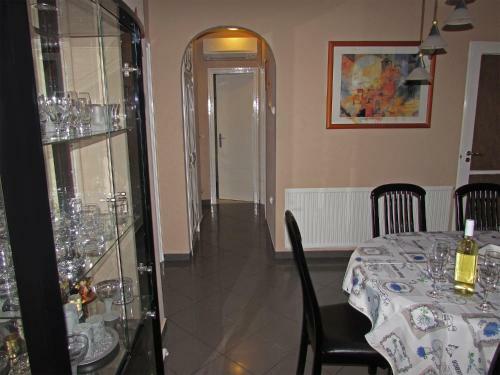 Sz�cs�nyi Apartman