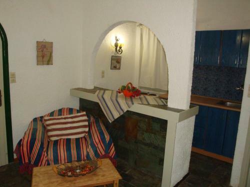 Maria-flora Apartments
