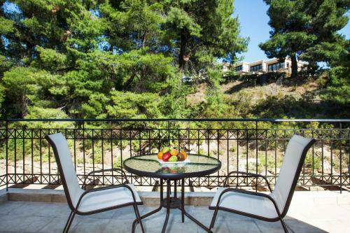 Akritas Ef Zin Villas & Suites