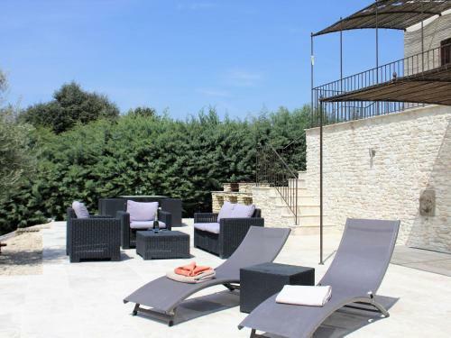 Luxurious Villa In Luberon With Private Swimming Pool