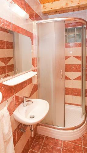 Hostal H�cza Vend�gh�z