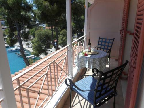 Hostal Pension Galazios Kolpos
