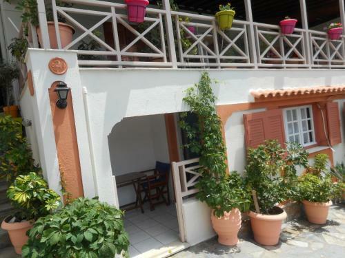 Hostal Pension Galazios Kolpos