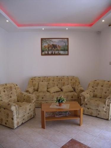 Apartamento Holiday Home Balatonmariafurdo, Somogy 1