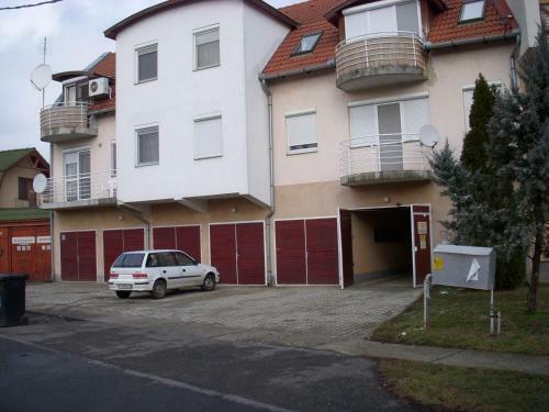 Margit Apartman K�lcsey