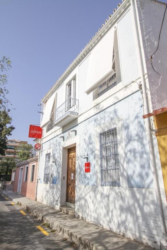 Las Acacias Hostal Restaurante