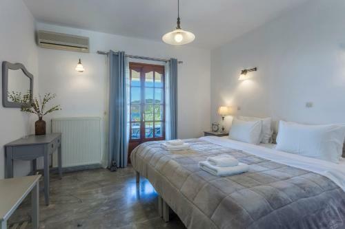 Vardia Hotel