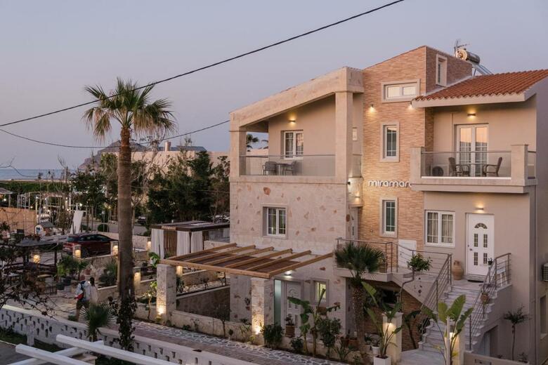Miramare Apartments
