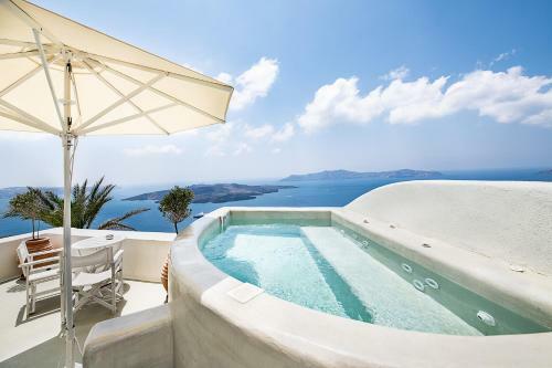Aparthotel Pantelia Suites