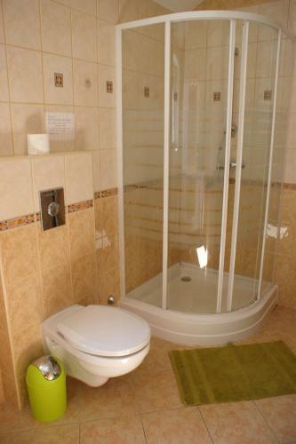 �rnyas Apartmanh�z
