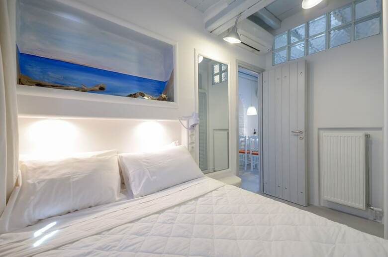 Santa Katerina Apartments & Studios