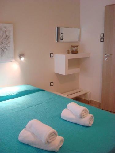 Smaragdi Studios And Rooms