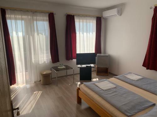Hostal Aranyszarvas-goldener Hirsch Pension