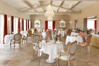 Hotel Le Mas Des Herbes Blanches