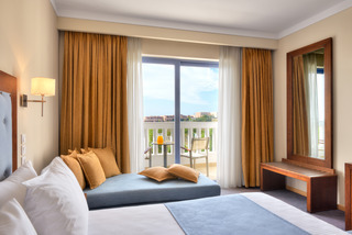 Hotel Lakitira Suites
