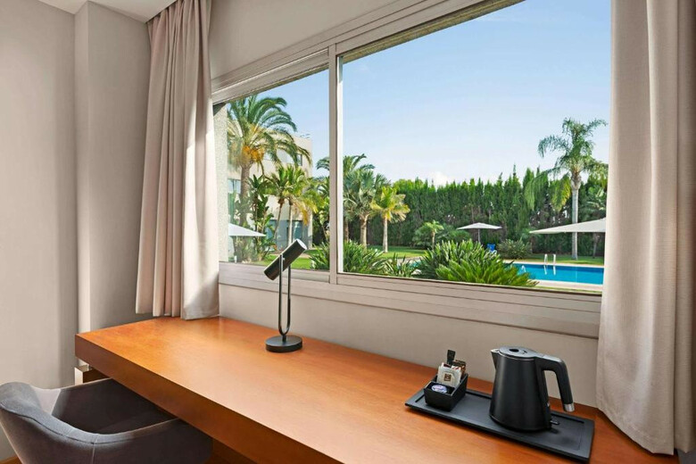 Hotel Ramada By Wyndham Valencia Almussafes