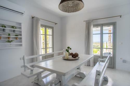 Villas Agia Irini Cove