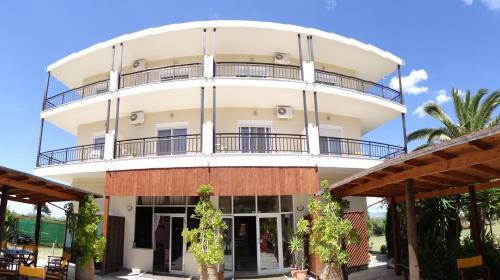 Kopsis Beach Hotel