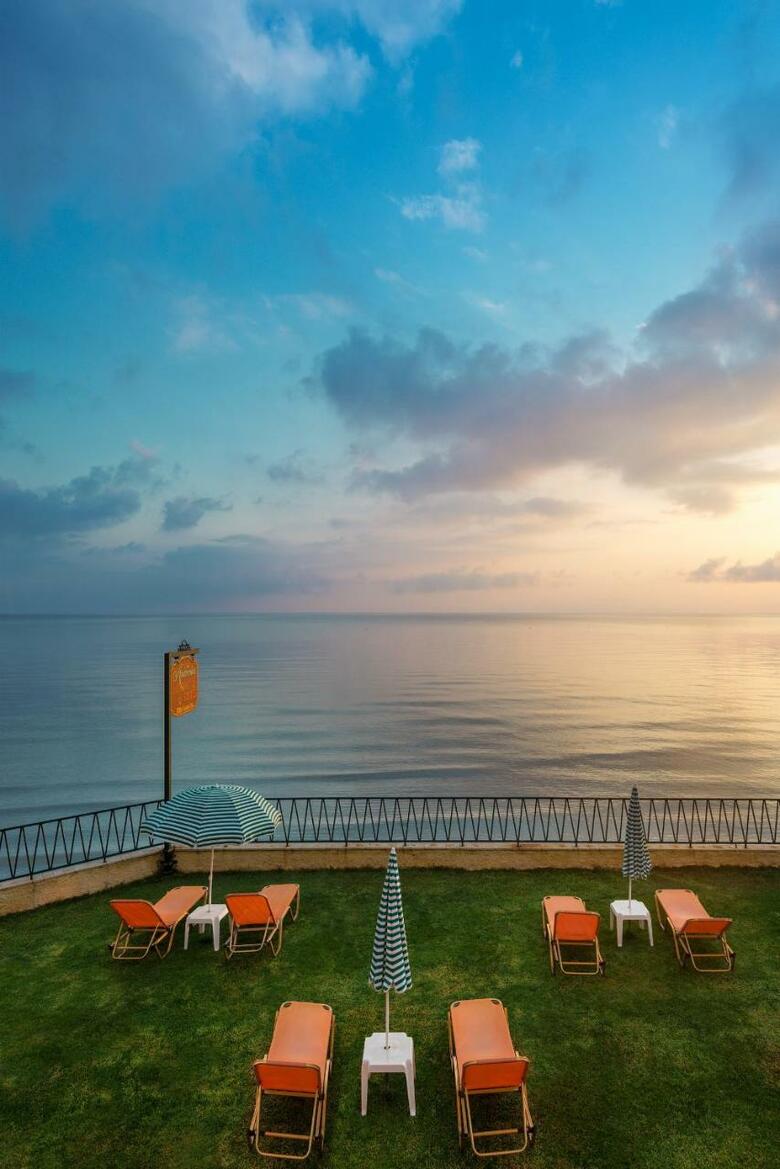 Aparthotel Andreolas Luxury Suites