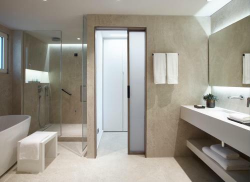 Neptune Hotel-resort, Convention Centre & Spa