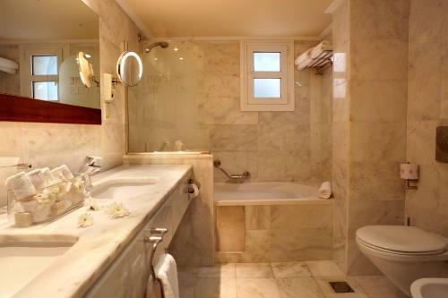 Neptune Hotel-resort, Convention Centre & Spa