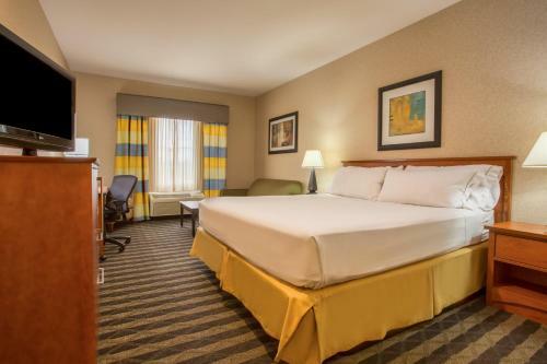 Holiday Inn Express Hotel & Suites Manteca