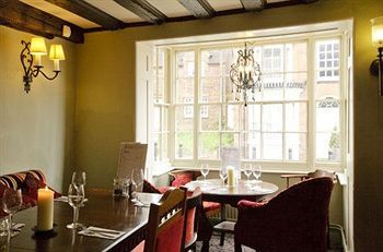 The Bell Hotel Woburn
