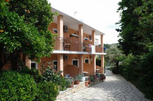 Marilena Studios And Apartments