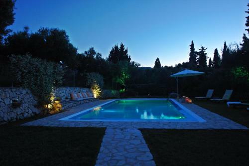 Ammoudi Harmony Villa